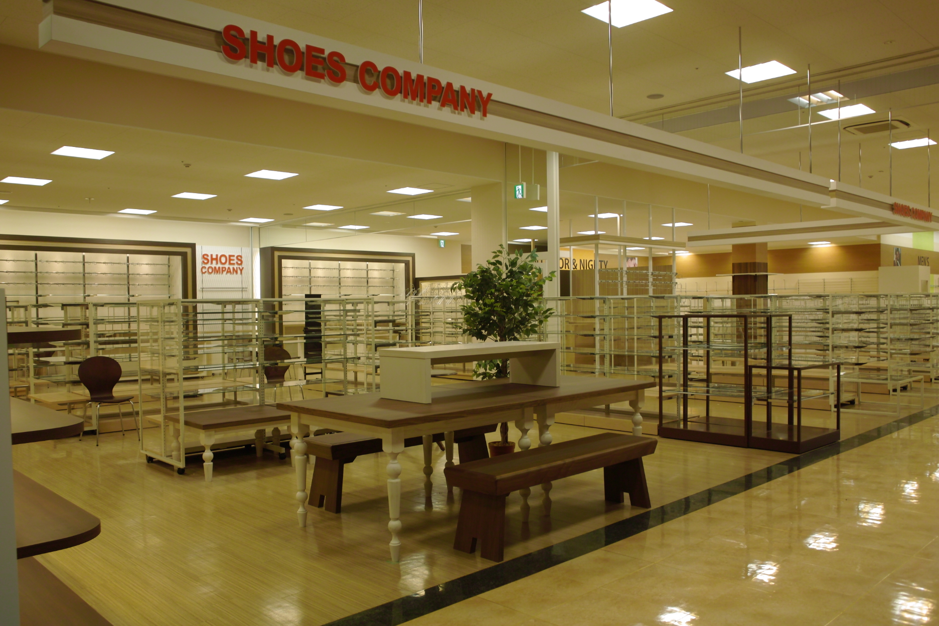 シューズカンパニー須崎店 様